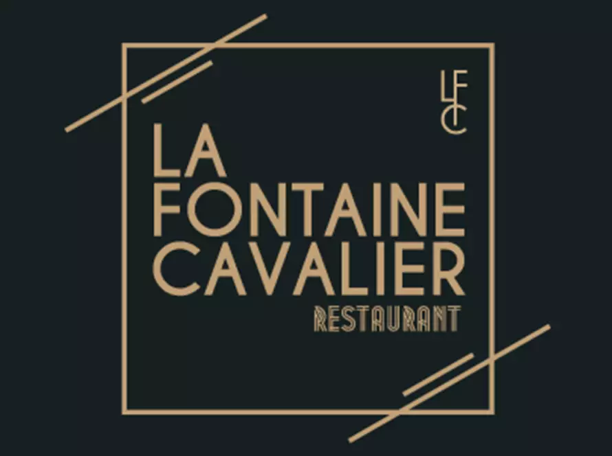 Logo du restaurant La Fontaine Cavalier sur fond noir et doré.